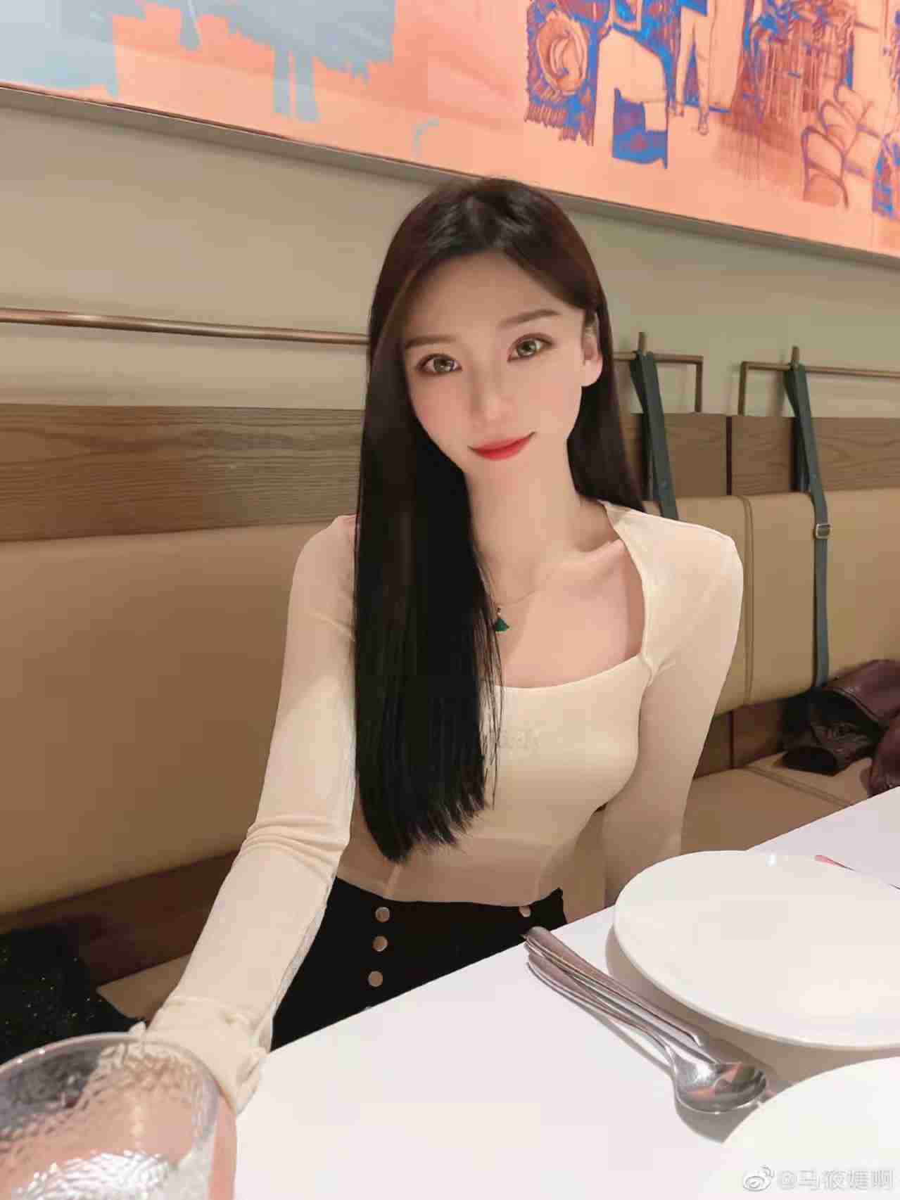 共同经营小吃街，赚海量收益 
